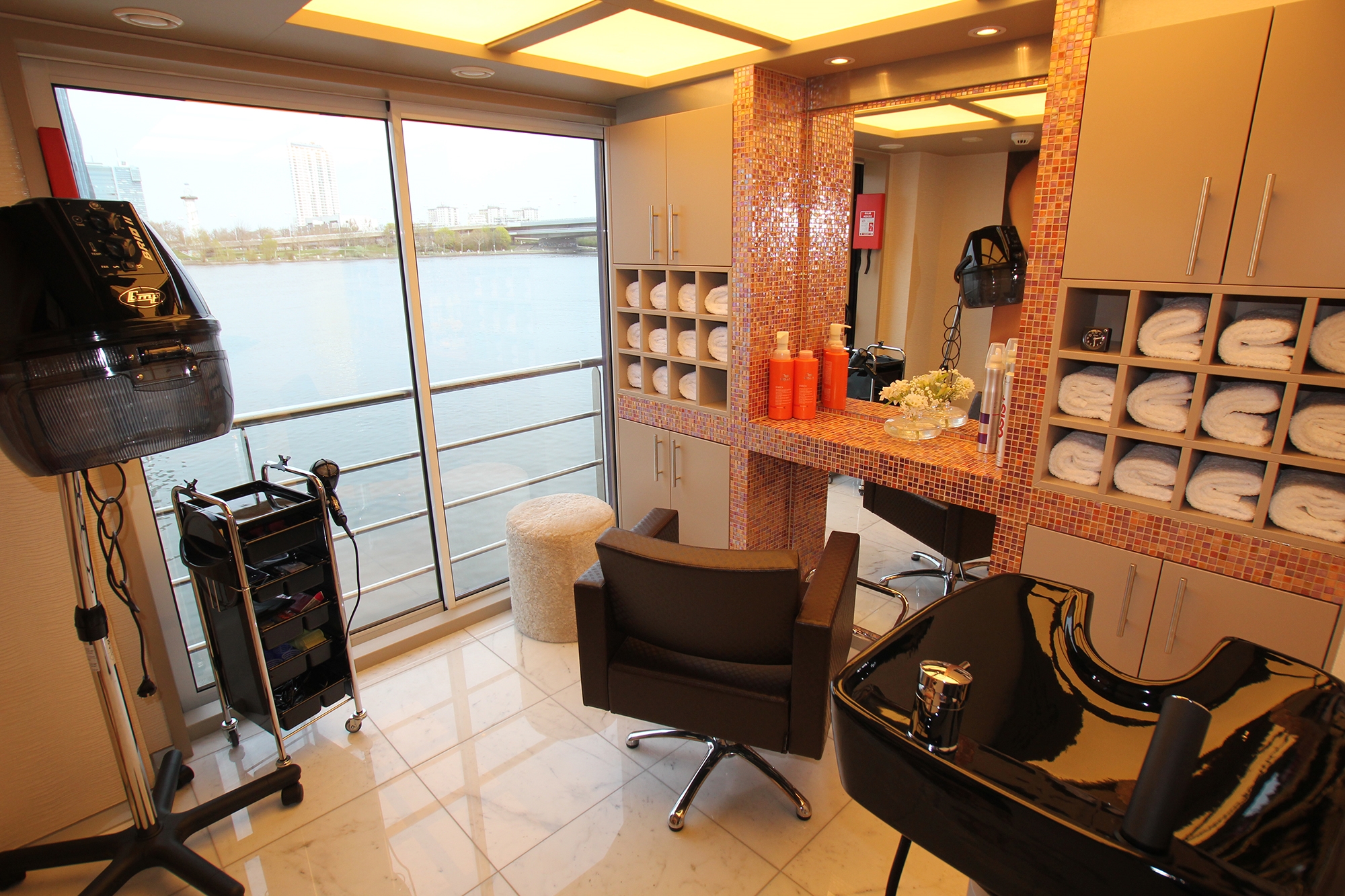 AmaSerena - Beauty & Hair Salon